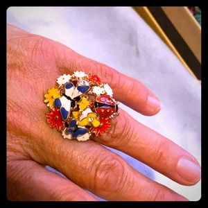Adjustable enamel bug flower ring